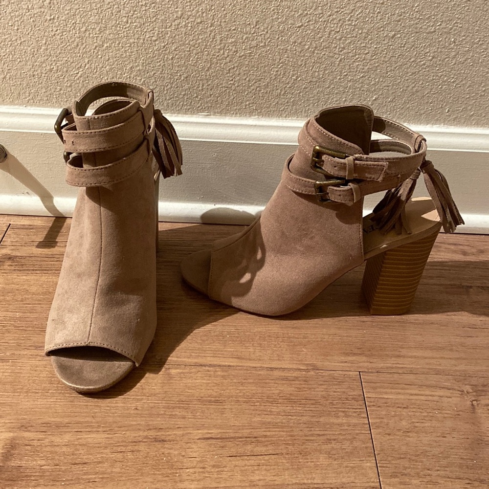 Taupe suede booties